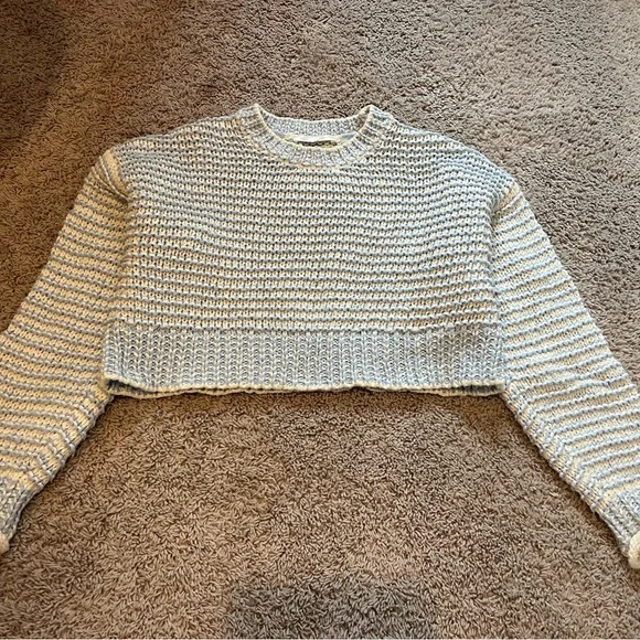 LoveShackFancy “Koa” Cropped Cotton Sweater – Ocean Pearl (XS) - Picture 5 of 8